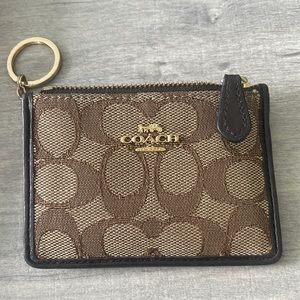 Small Coach change purse with key ring and Id/card holder, 3”x4”